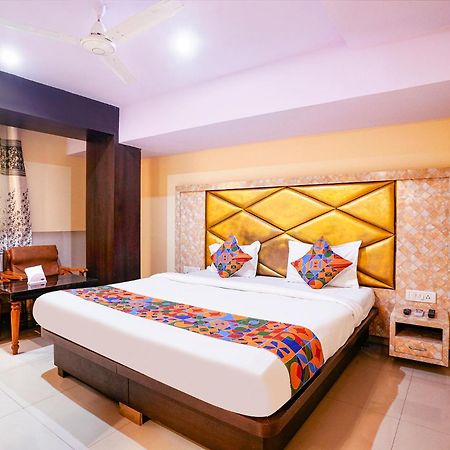 Fabhotel Everest Vashi Bagian luar foto
