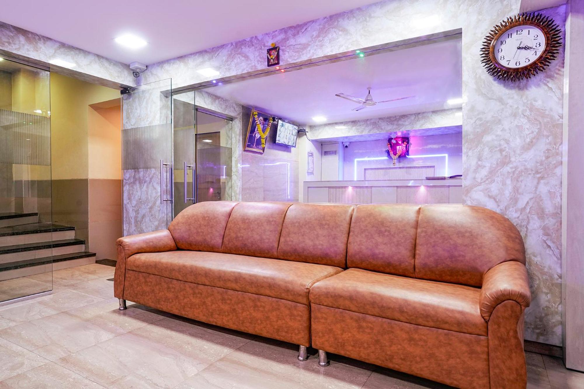 Fabhotel Everest Vashi Bagian luar foto