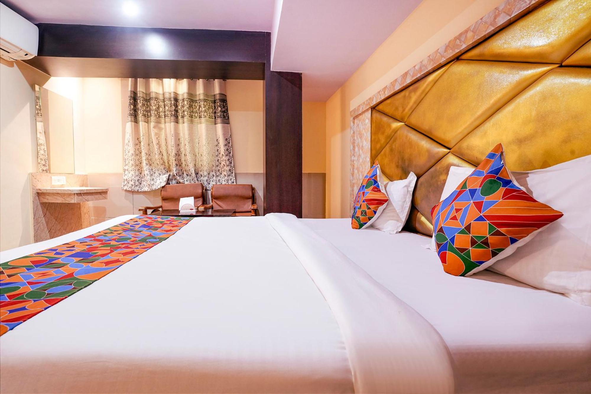 Fabhotel Everest Vashi Bagian luar foto