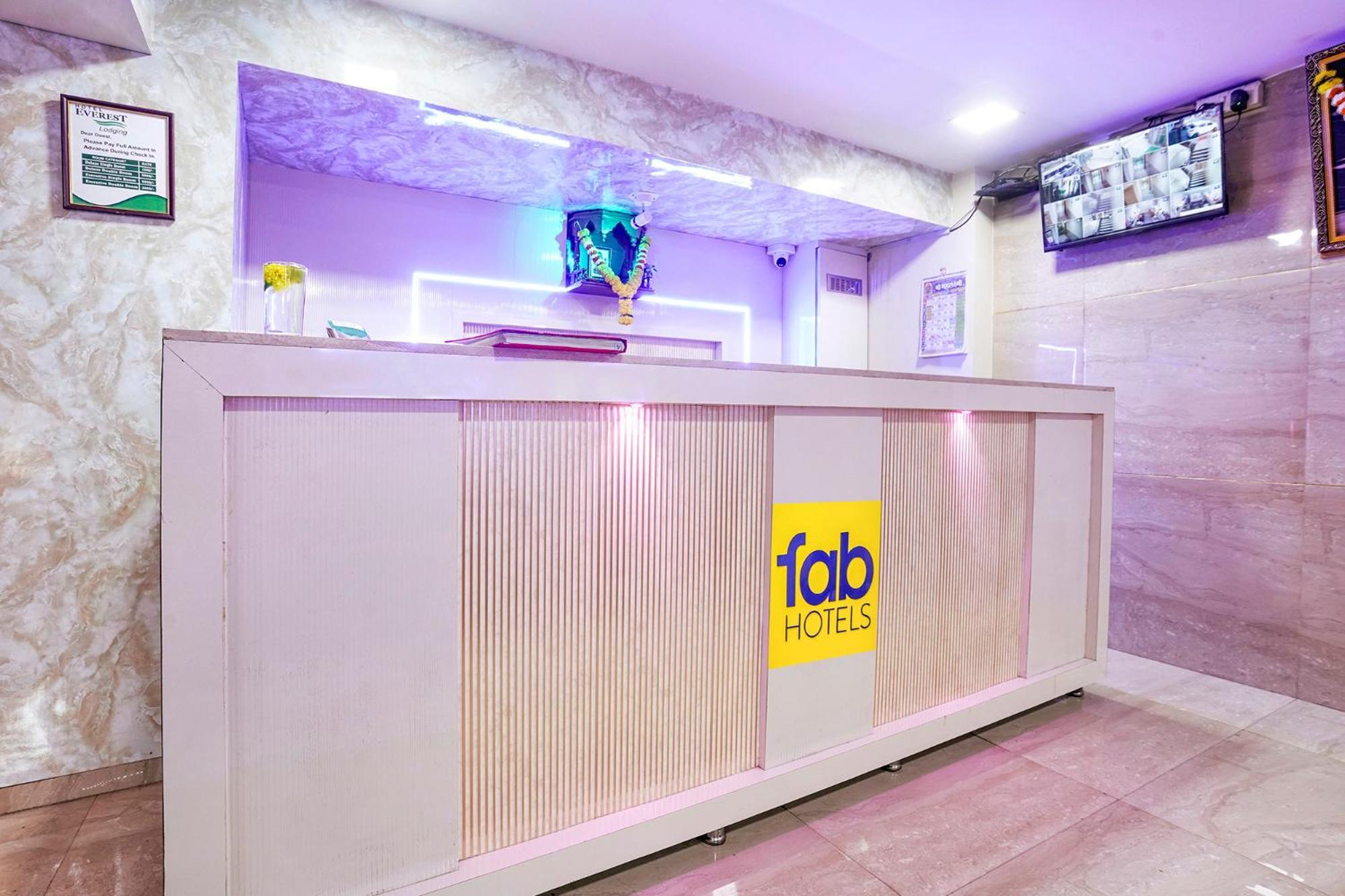 Fabhotel Everest Vashi Bagian luar foto